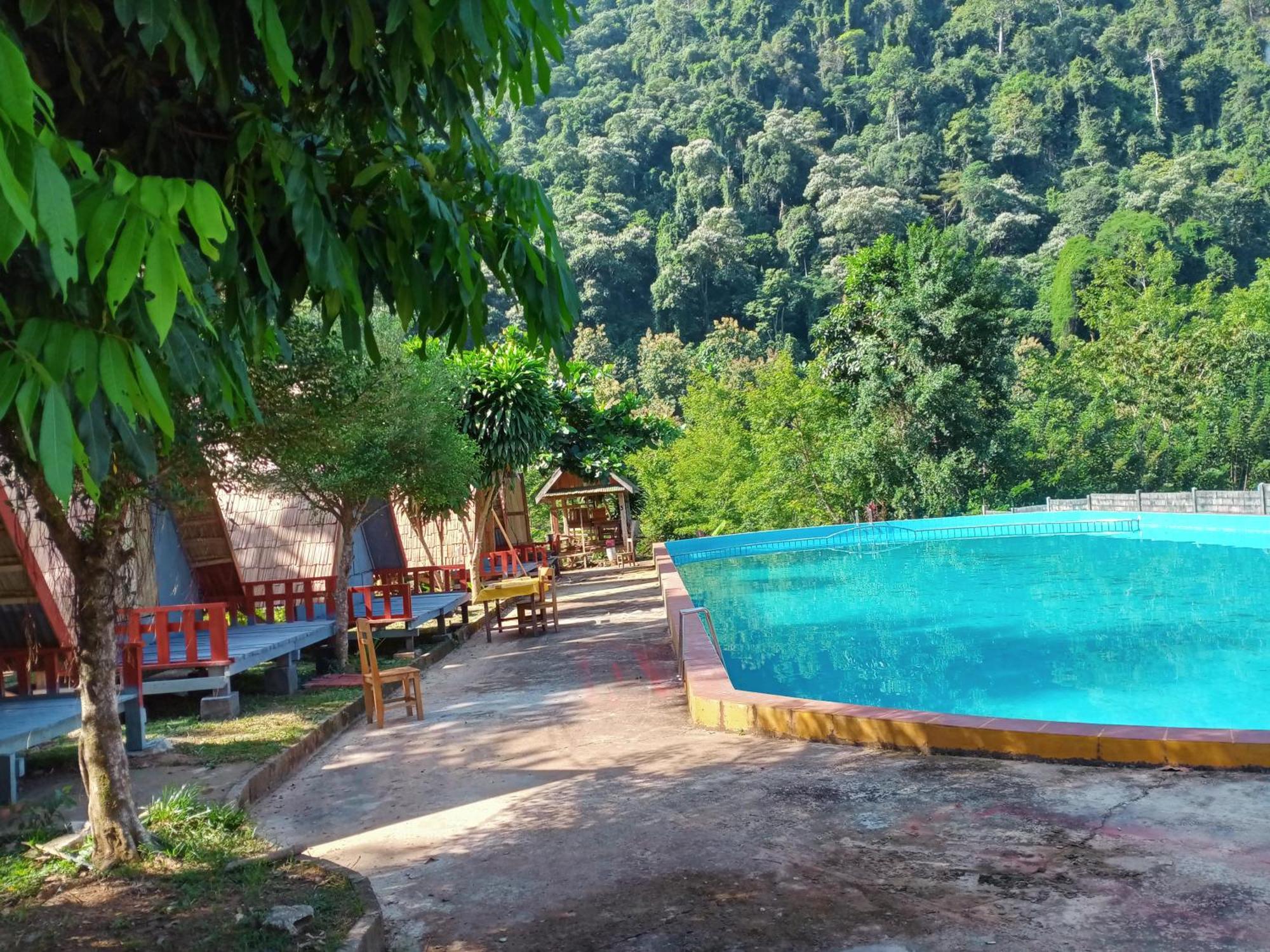 Nongkhiaw Campingsite Swimming Pool Hotel Ban Phathok Buitenkant foto