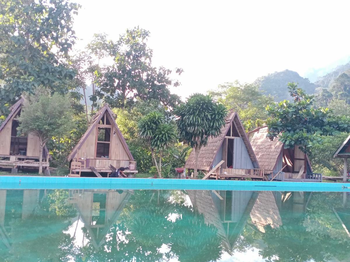 Nongkhiaw Campingsite Swimming Pool Hotel Ban Phathok Buitenkant foto